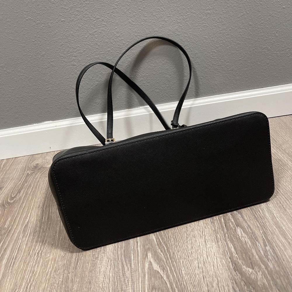 Michael Kors shoulder tote - Picture 5 of 8